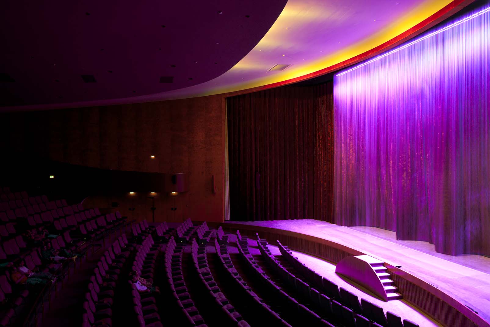 AQUASCRIPT DRAPES Zoo Palast